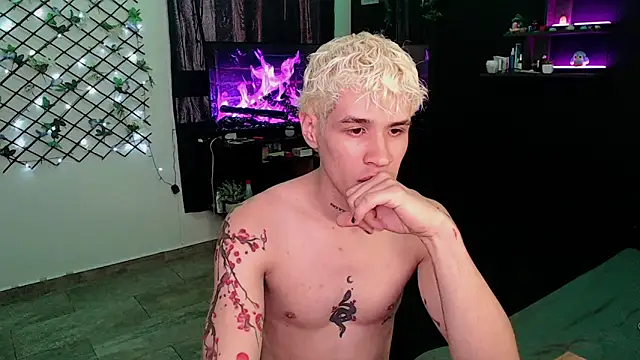 Snapshot of andybxby chatting on 27, 1, 2025 andybxby online show from 27, 1, 2025