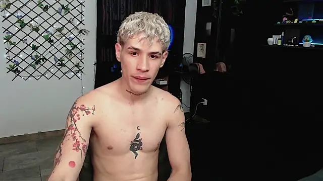 Snapshot of andybxby chatting on 9, 2, 2025 andybxby online show from 9, 2, 2025