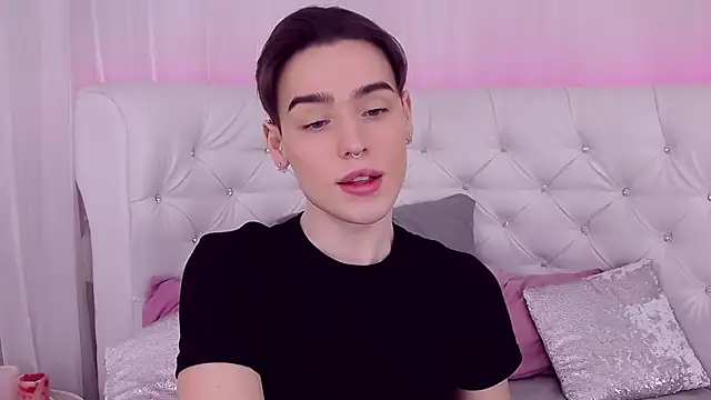 RobbyCharming online show from 6, 2, 2025