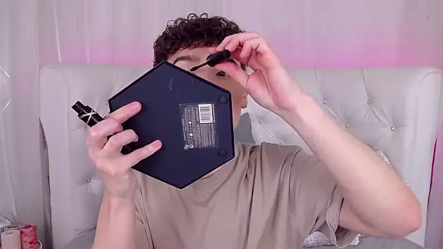 RobbyCharming online show from 10, 10, 2025