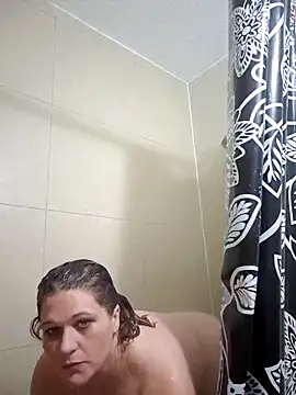 Snapshot of MrandMrs_Reigns chatting on 13, 11, 2025 MrandMrs Reigns online show from 13, 11, 2025