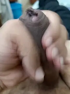 Snapshot of wrong_man25 chatting on 1, 10, 2025 wrong man25 online show from 1, 10, 2025