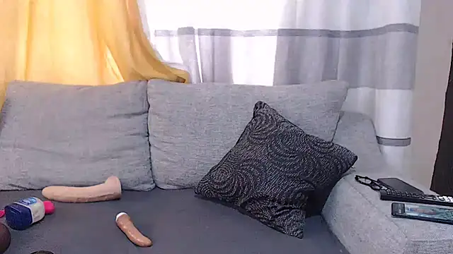 Snapshot of BELINDAXXXXX chatting on 3, 10, 2025 BELINDAXXXXX online show from 3, 10, 2025