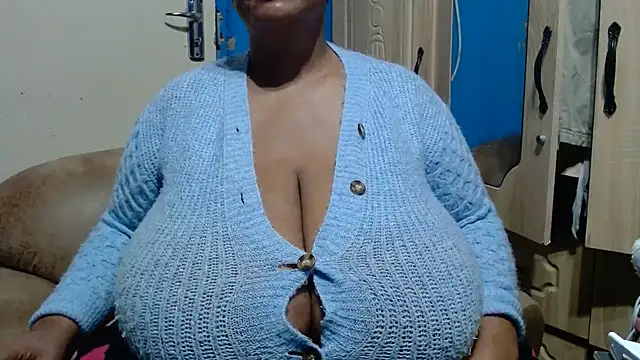 CUTEFIRMMELONSS online show from 15, 7, 2026
