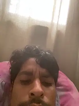 Snapshot of thegoldensexting420 chatting on 9, 9, 2025 thegoldensexting420 online show from 9, 9, 2025