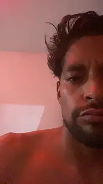 Snapshot of thegoldensexting420 chatting on 10, 11, 2025 thegoldensexting420 online show from 10, 11, 2025