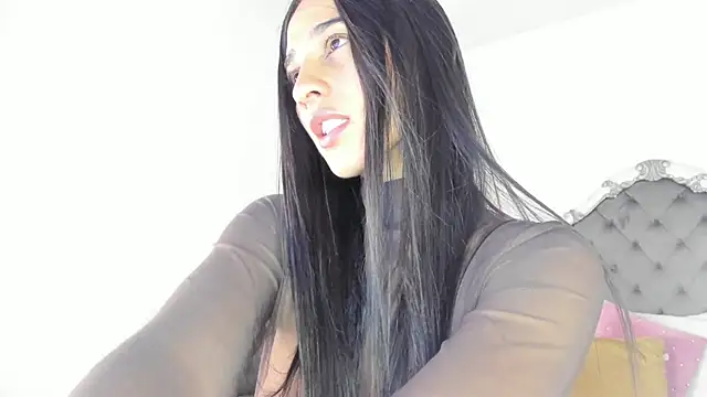 Valentina Ross  online show from 1, 7, 2026