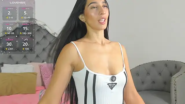 Valentina Ross  online show from 28, 7, 2026