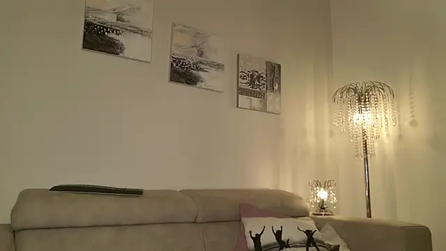 kamila sins online show from 22, 9, 2025