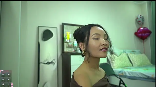 Snapshot of merca_8 chatting on 17, 11, 2025 merca 8 online show from 17, 11, 2025