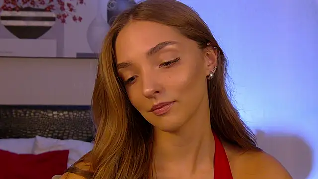 VirginieCruz online show from 13, 10, 2025