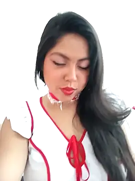 leah passion online show from 26, 10, 2025