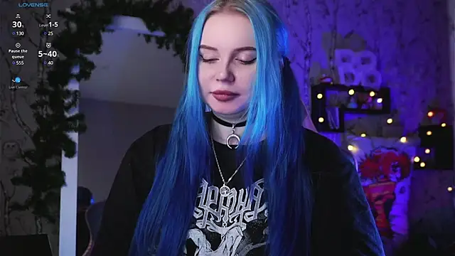 Moon Valkyrie online show from 25, 1, 2025