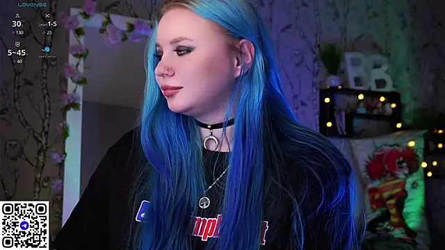 Moon Valkyrie online show from 23, 2, 2025