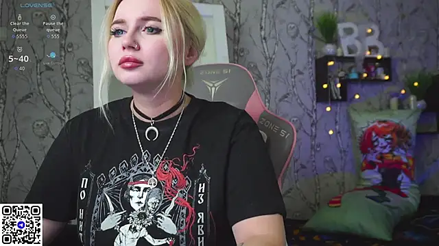 Moon Valkyrie online show from 23, 12, 2025