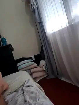 Snapshot of LuqenZo chatting on 4, 2, 2026 LuqenZo online show from 4, 2, 2026