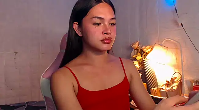 Snapshot of Ashely_Lewis chatting on 13, 12, 2024 Ashely Lewis online show from 13, 12, 2024