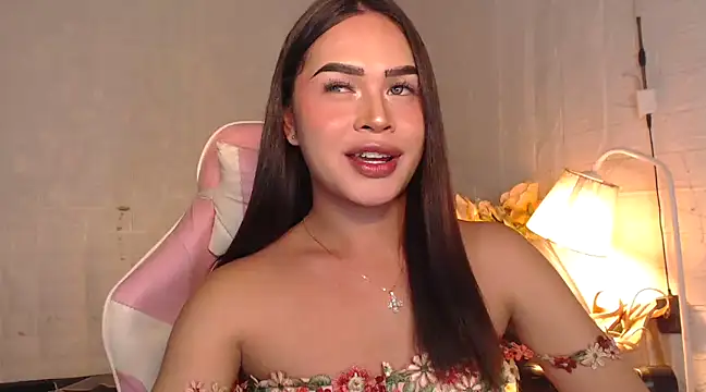 Snapshot of Ashely_Lewis chatting on 7, 1, 2025 Ashely Lewis online show from 7, 1, 2025