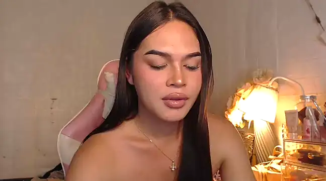 Snapshot of Ashely_Lewis chatting on 17, 1, 2025 Ashely Lewis online show from 17, 1, 2025