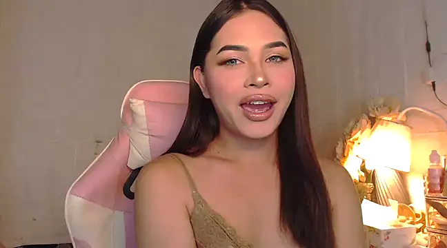 Snapshot of Ashely_Lewis chatting on 1, 2, 2025 Ashely Lewis online show from 1, 2, 2025