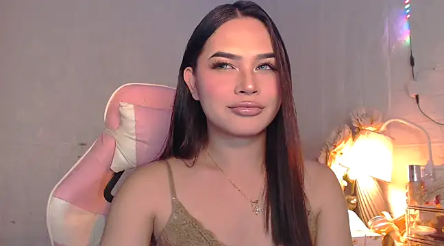 Snapshot of Ashely_Lewis chatting on 5, 2, 2025 Ashely Lewis online show from 5, 2, 2025