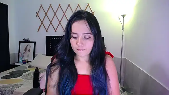 naughty girl 4u online show from 20, 9, 2025