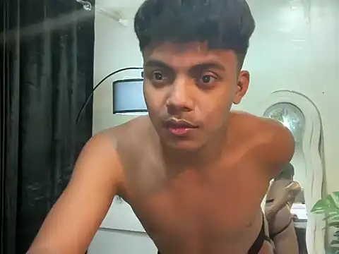 asianboyhunt online show from 13, 4, 2026