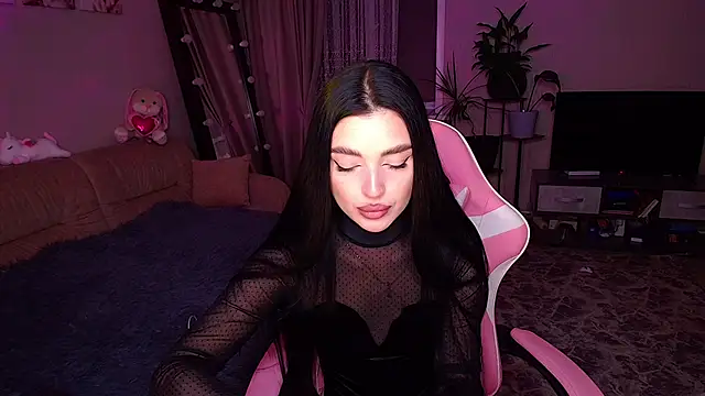   Malika   online show from 17, 10, 2025