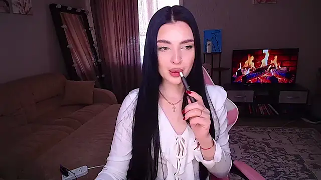   Malika   online show from 30, 4, 2026