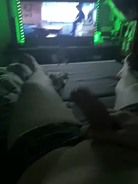 David19932908 online show from 5, 1, 2025