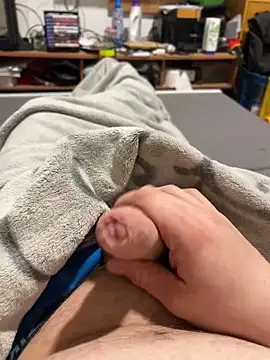 David19932908 online show from 12, 3, 2025