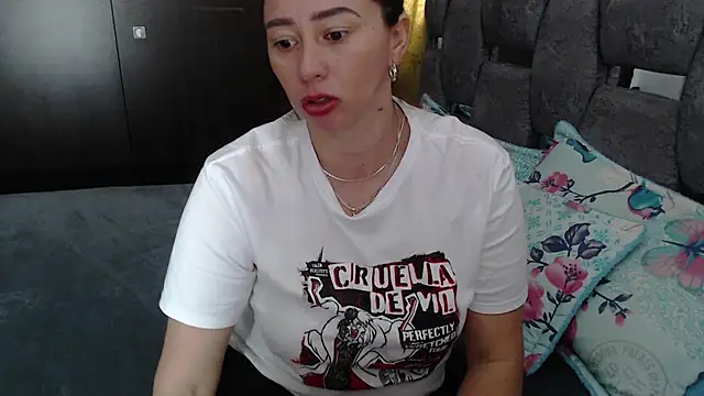 sara hott 1 online show from 22, 7, 2026