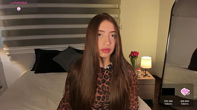 MERIDA TAYLOR online show from 13, 5, 2026