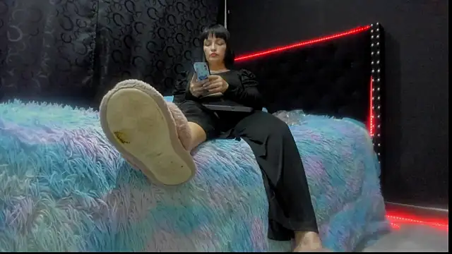 amareto queen online show from 15, 12, 2024