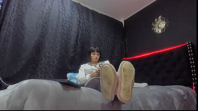 amareto queen online show from 16, 12, 2024