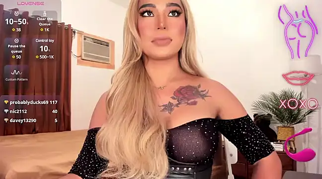 Lustrous Nathalie online show from 25, 1, 2025