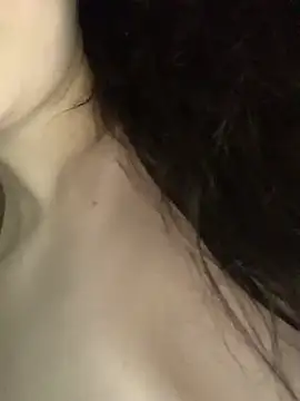 MiaBlossom online show from 6, 1, 2025