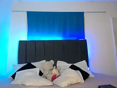 Snapshot of anna_dolls_ chatting on 24, 9, 2025 anna dolls  online show from 24, 9, 2025