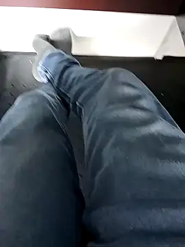 robinsan1010 online show from 8, 3, 2025