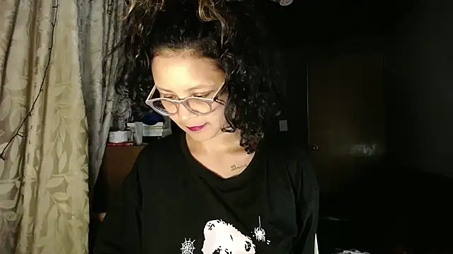 Hathorlove online show from 1, 12, 2025