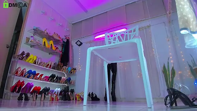 Snapshot of kendrarioss chatting on 24, 10, 2025 kendrarioss online show from 24, 10, 2025