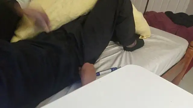 Snapshot of AmGuy23 chatting on 24, 11, 2025 AmGuy23 online show from 24, 11, 2025