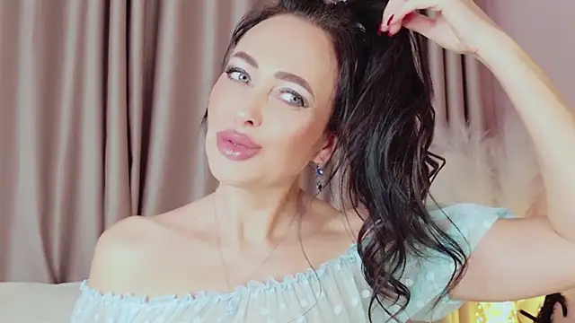 NaomiBlack35 online show from 7, 2, 2025