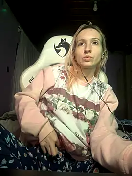 bunnydark00 online show from 19, 10, 2025