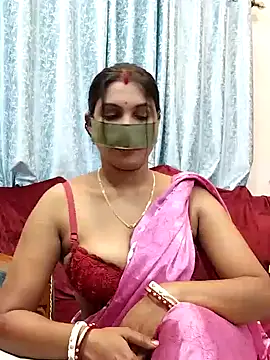 Snapshot of Queen_Dolly chatting on 15, 12, 2024 Queen Dolly online show from 15, 12, 2024