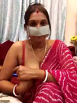 Snapshot of Queen_Dolly chatting on 29, 12, 2024 Queen Dolly online show from 29, 12, 2024