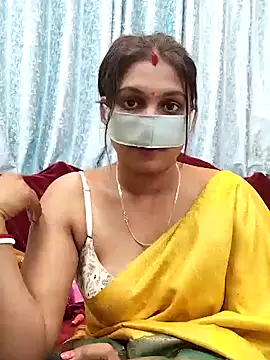 Snapshot of Queen_Dolly chatting on 3, 1, 2025 Queen Dolly online show from 3, 1, 2025