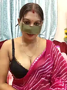 Snapshot of Queen_Dolly chatting on 25, 2, 2025 Queen Dolly online show from 25, 2, 2025