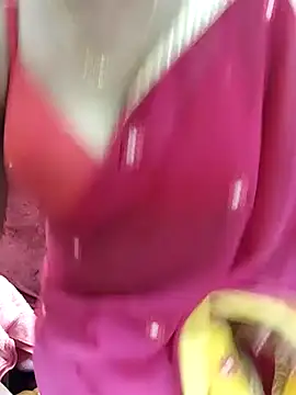 Snapshot of Queen_Dolly chatting on 4, 3, 2025 Queen Dolly online show from 4, 3, 2025