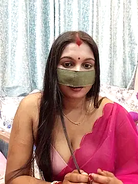 Snapshot of Queen_Dolly chatting on 19, 3, 2025 Queen Dolly online show from 19, 3, 2025